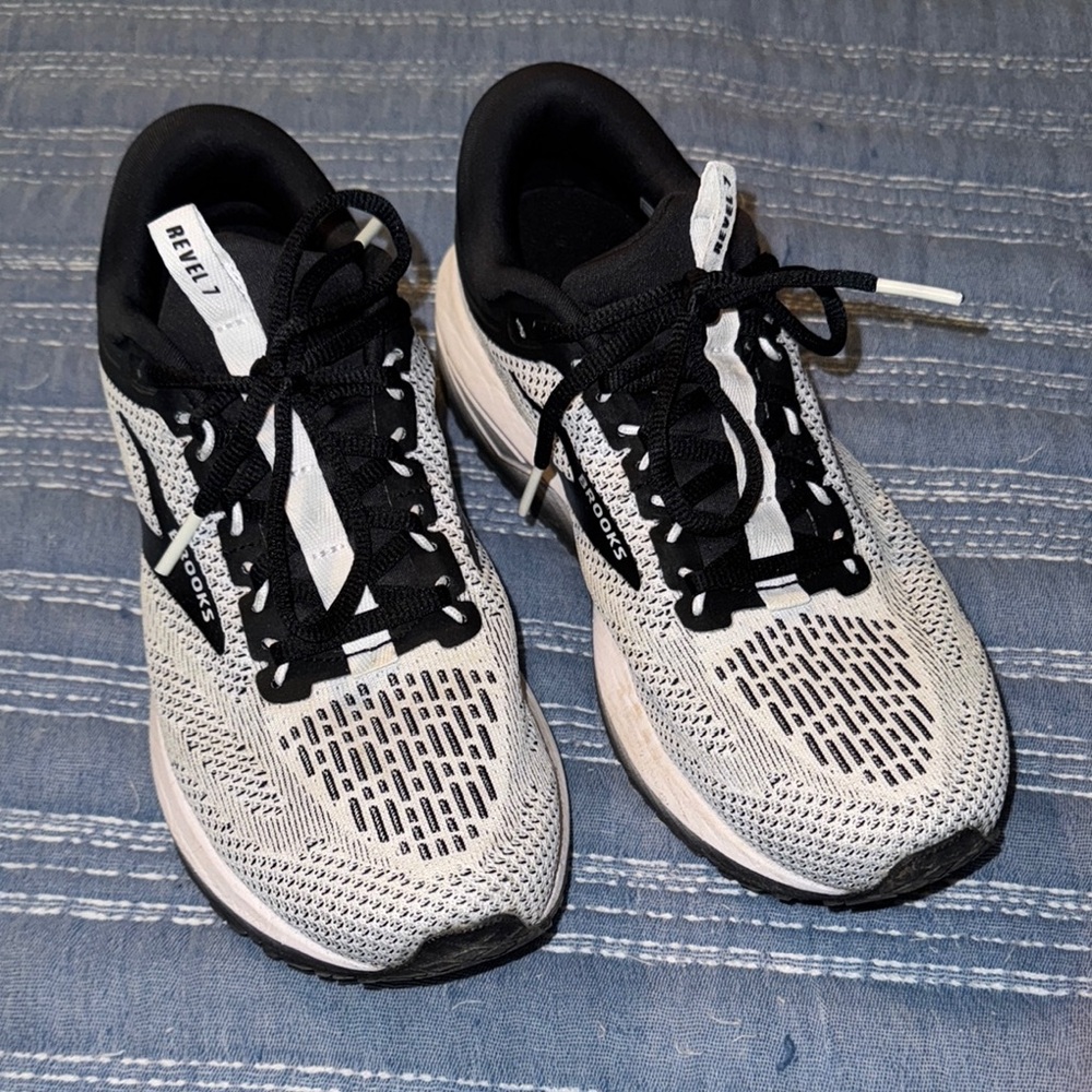 Brooks revel 7 shoes